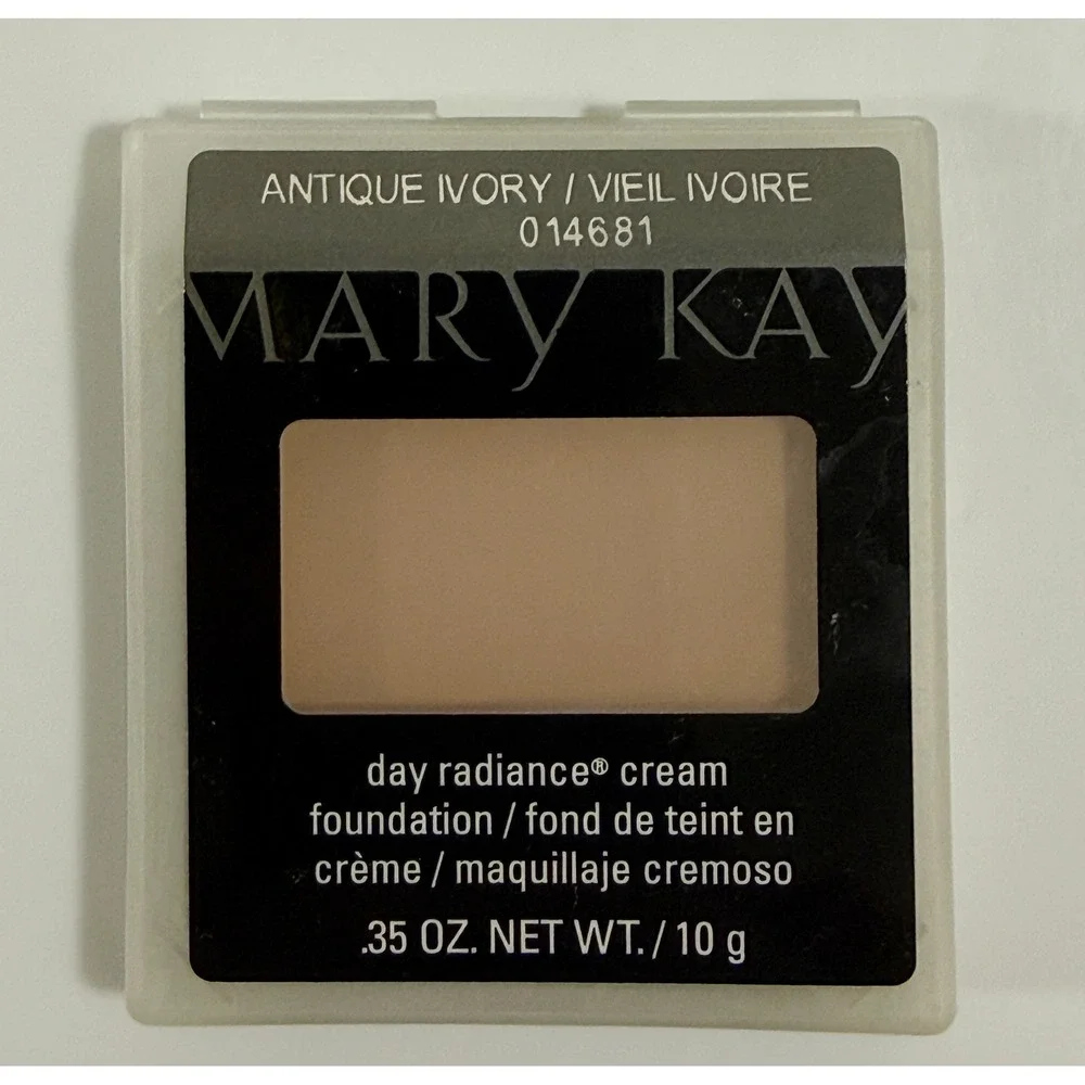 Mary Kay Day Radiance Cream Foundation Women .35 oz Antique Ivory 014681 Refill